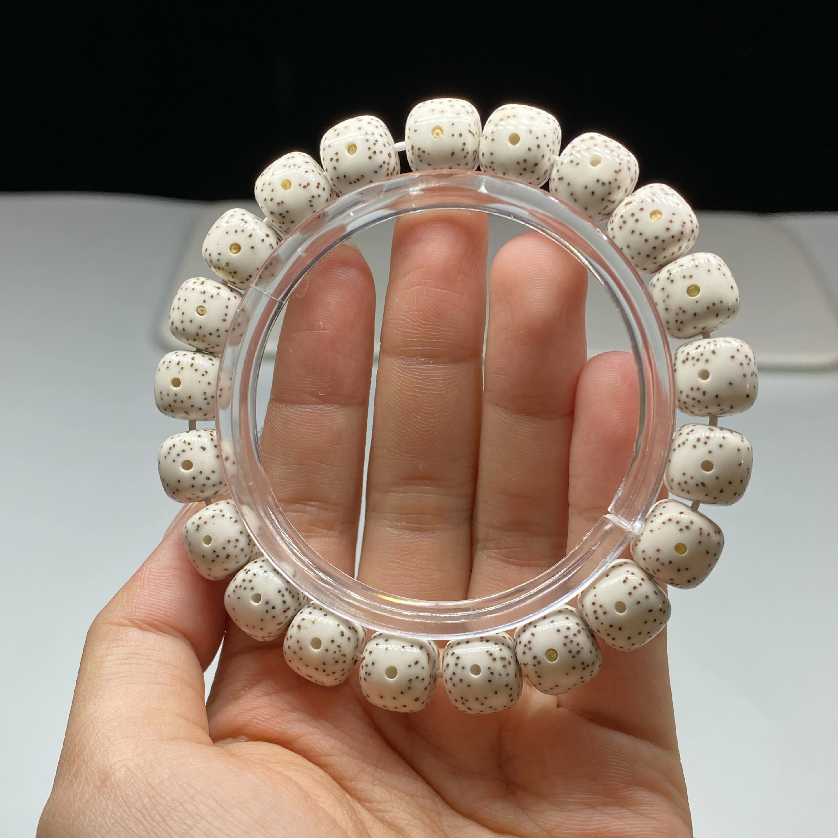 海南同枝高油高密顺白11x10针尖稀散小细心点状烟花（一物一图）