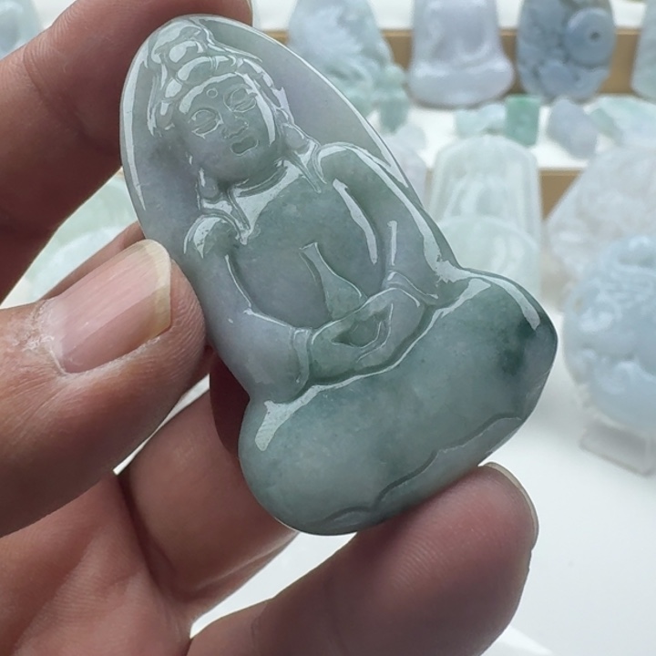 翡翠未镶嵌颈饰天然缅甸A货翡翠