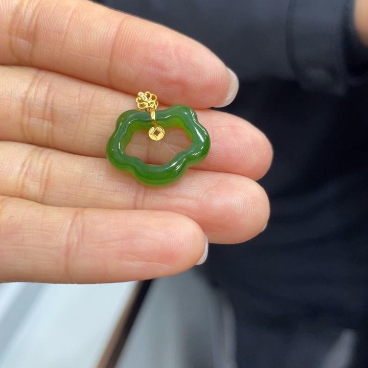 和田玉18K金镶嵌颈饰