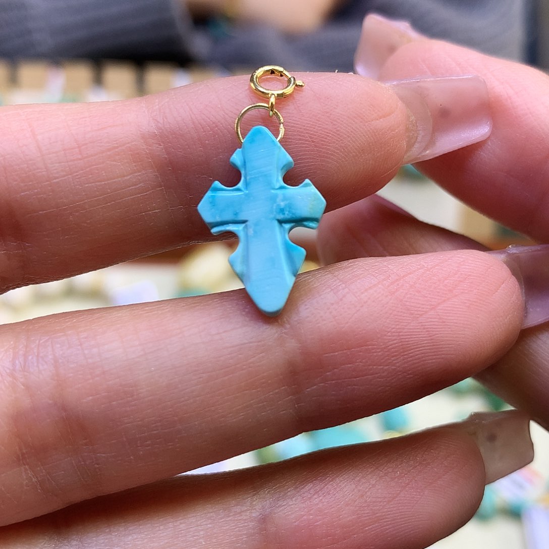 绿松石18K金镶嵌吊坠