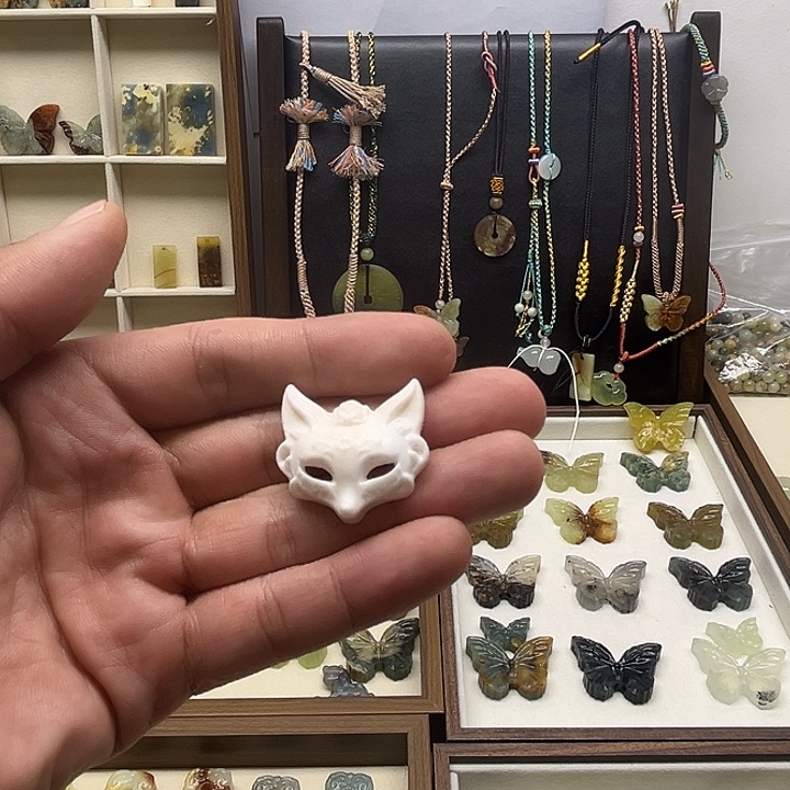 蛇纹石玉合金吊坠(赠链)