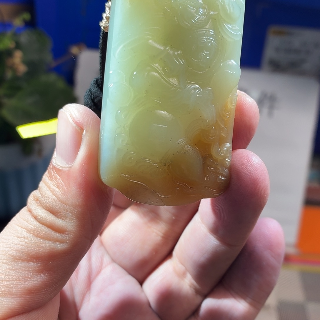 和田玉（糖玉）未镶嵌颈饰