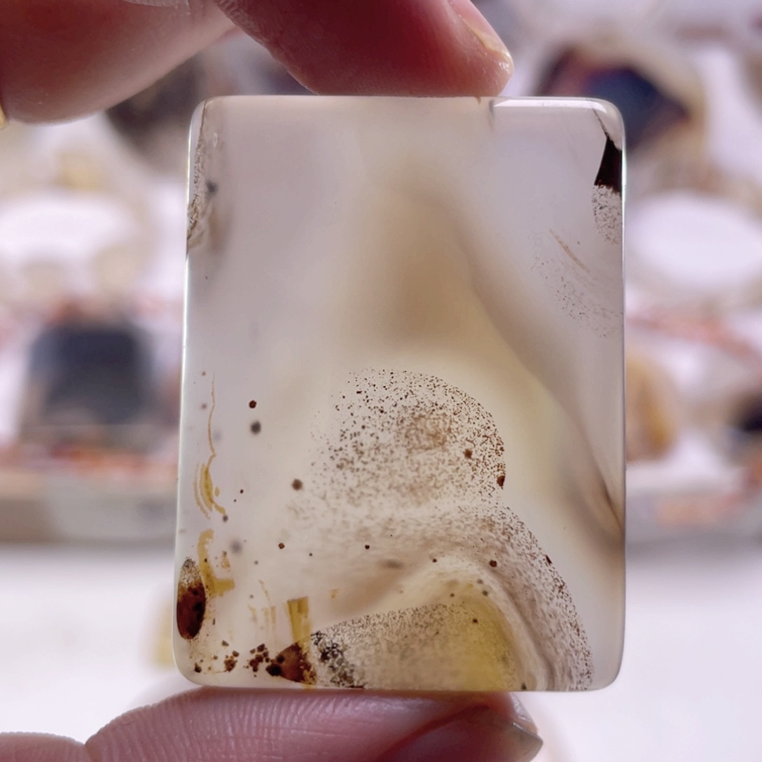 玛瑙/玉髓未镶嵌珠宝奇石