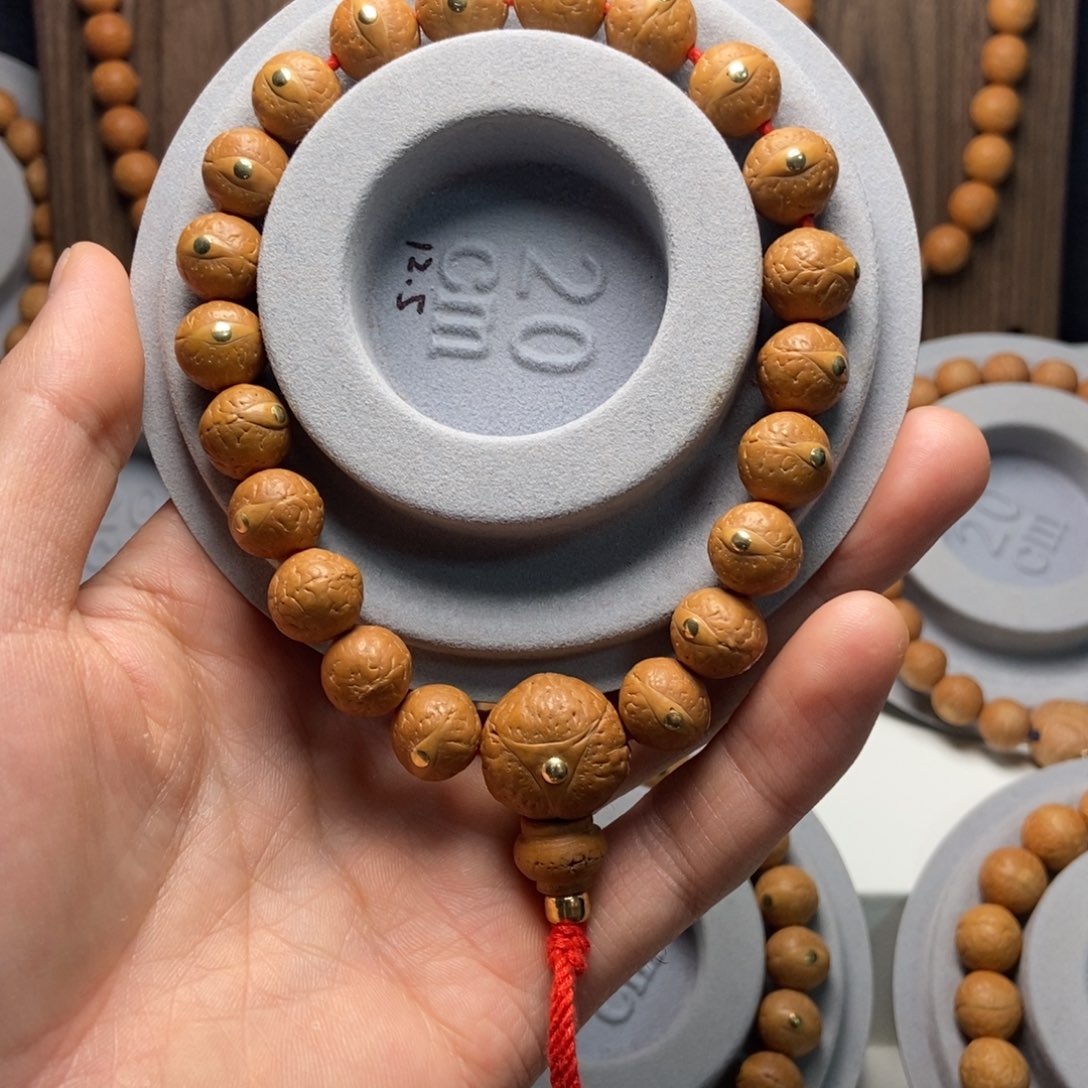 雨***i手串凤眼菩提12铜钉手串