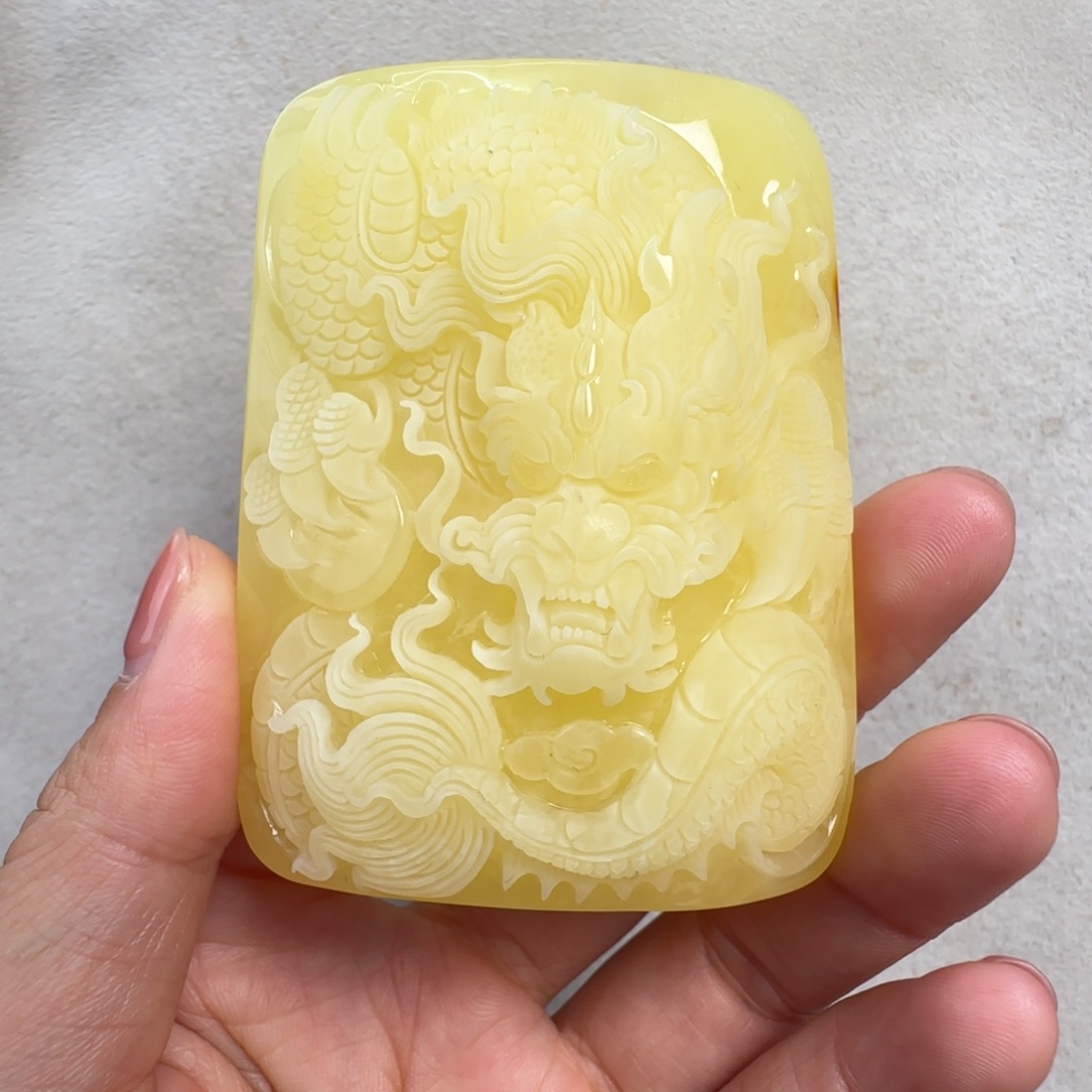 蜜蜡未镶嵌珠宝奇石