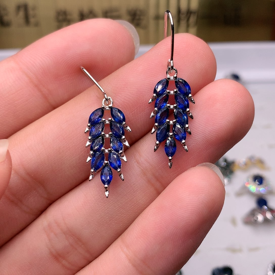 蓝宝石耳饰银S925镶嵌