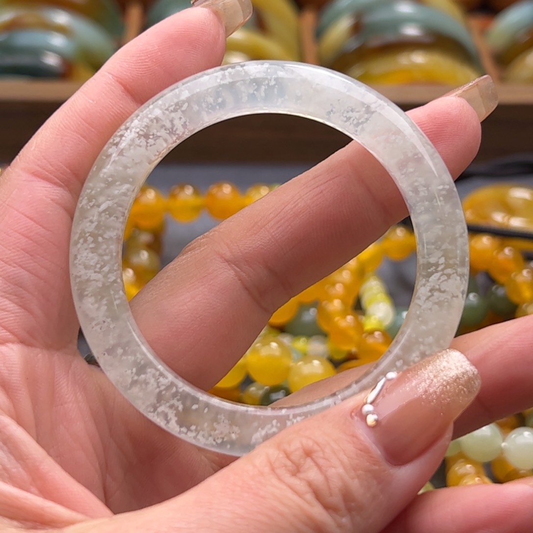 蛇纹石玉手镯未镶嵌空*?