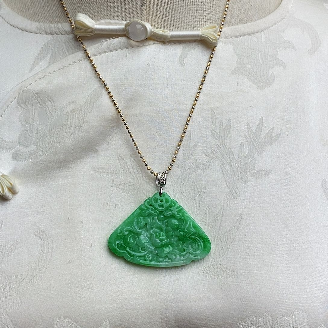 翡翠颈饰18K金镶嵌天然