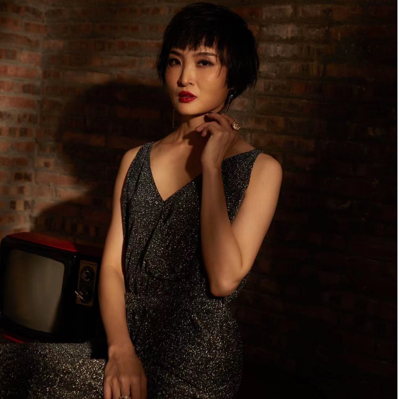 私订达人2025新款雅丹女士真皮百搭时尚手提包