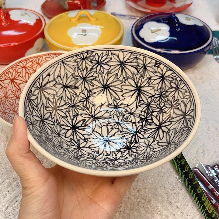 瓷片The first thing