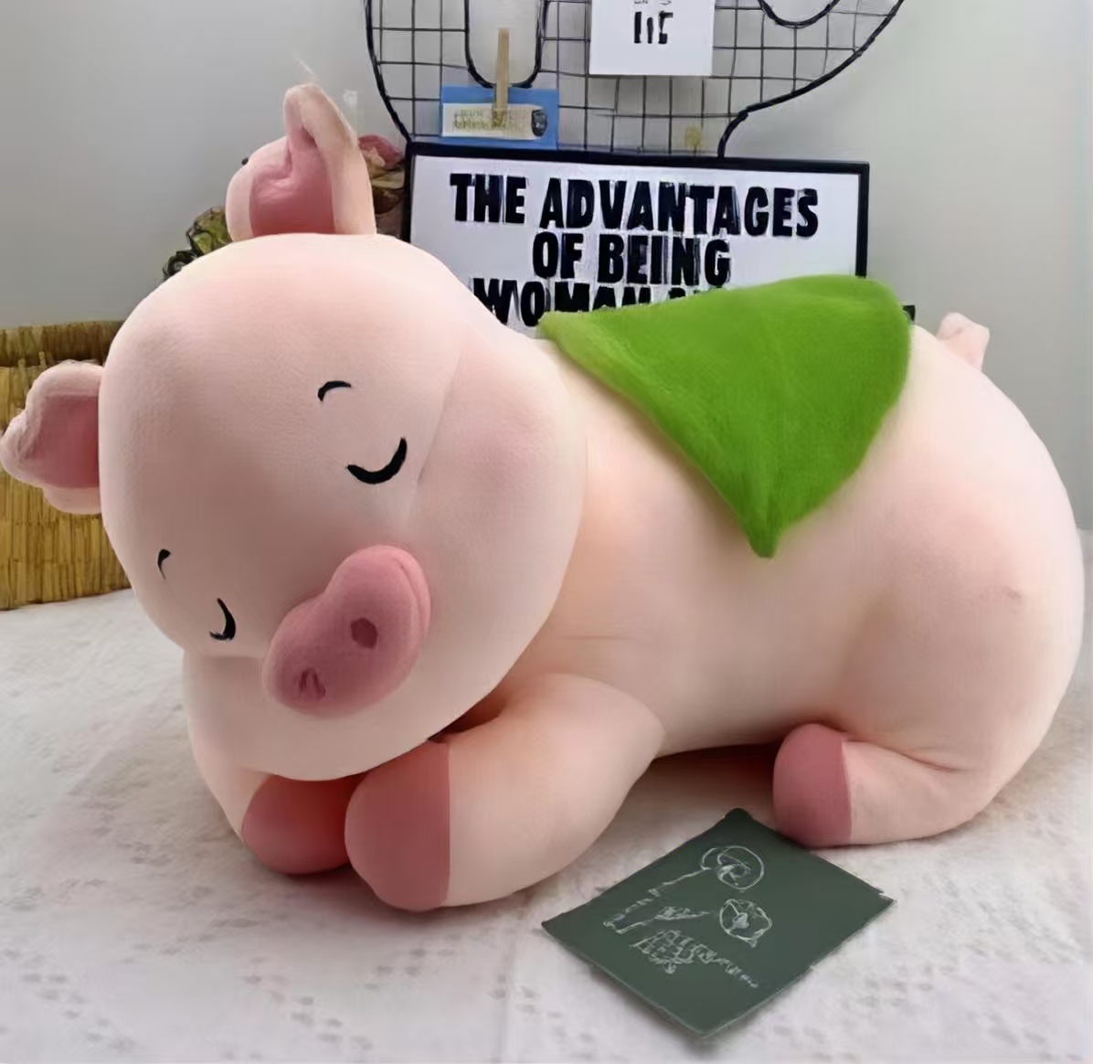 荷叶猪可爱眯眼猪毛绒玩具猪公仔布娃娃女生睡觉抱枕