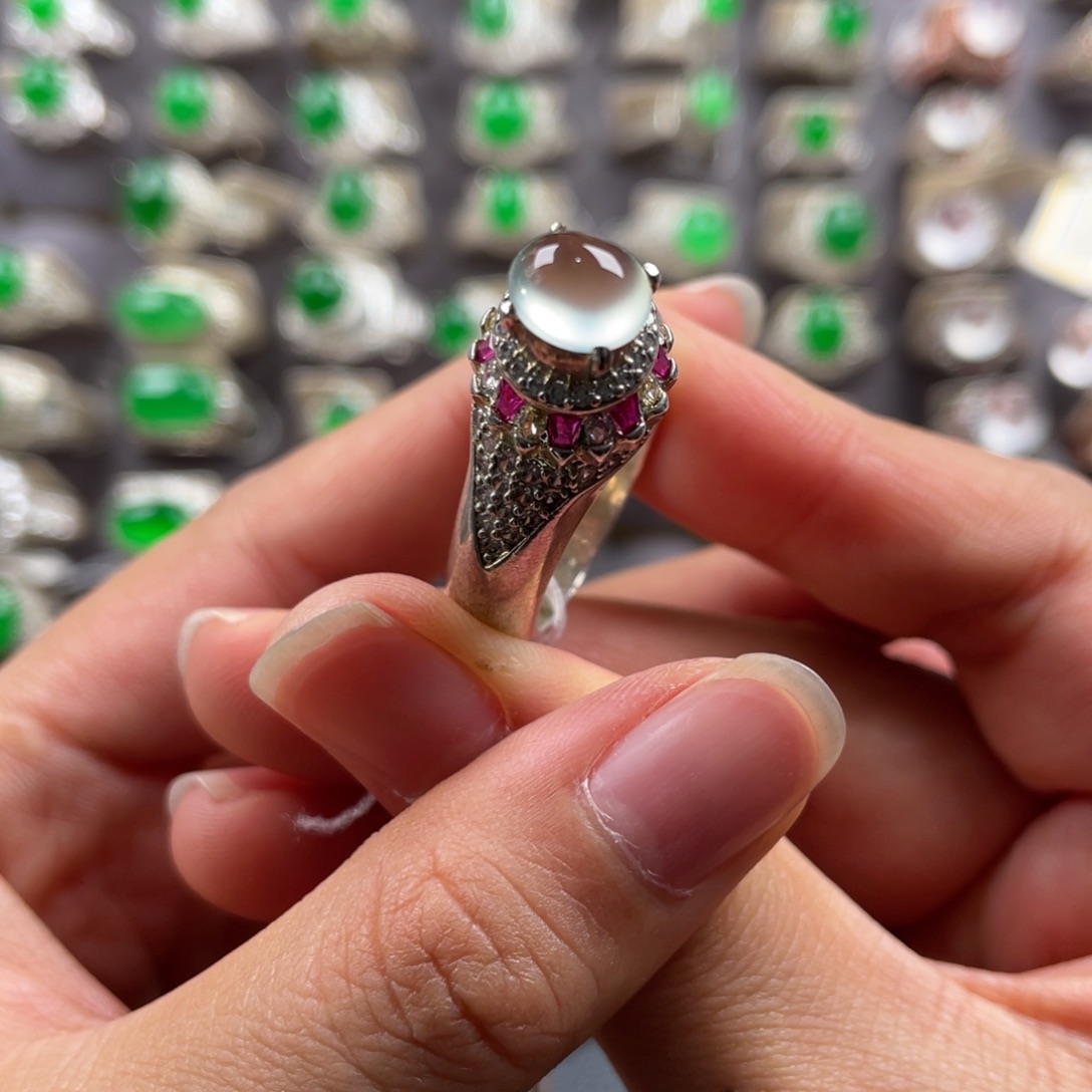 定制翡翠未镶嵌翡翠