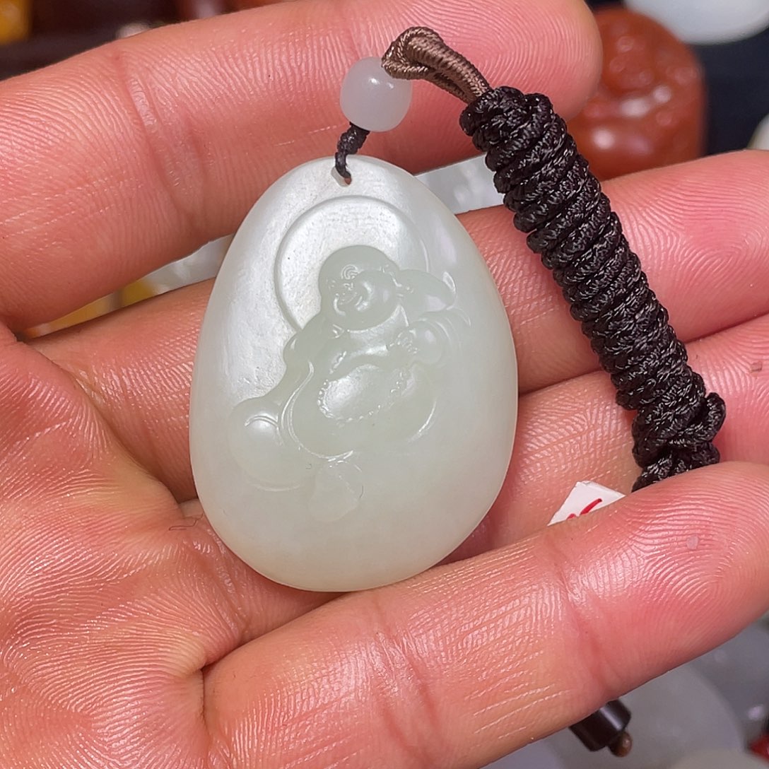 和田玉未镶嵌颈饰吊坠