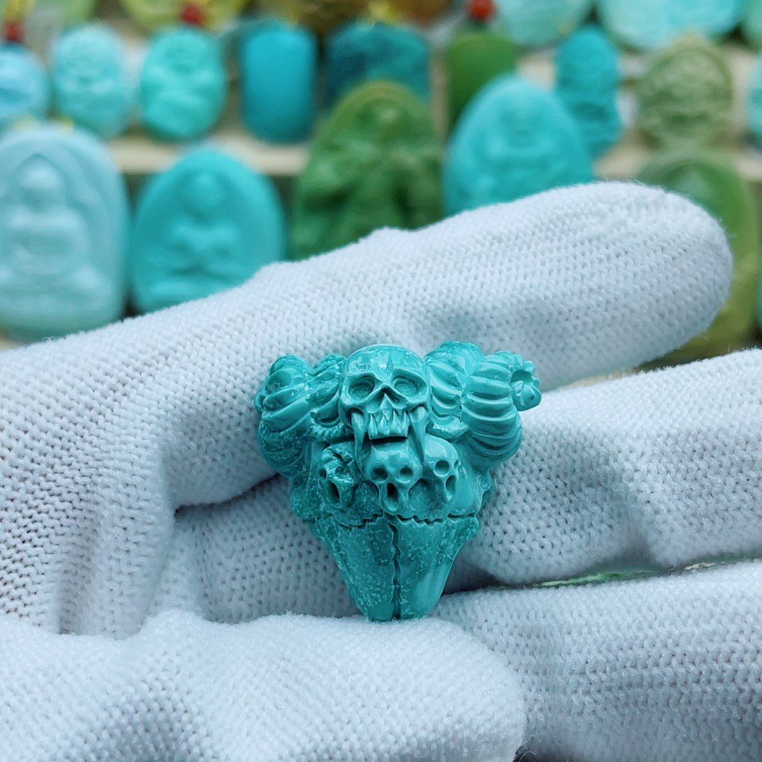 绿松石未镶嵌珠宝奇石