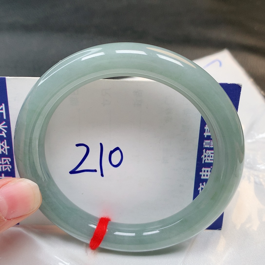 翡翠手镯未镶嵌210号