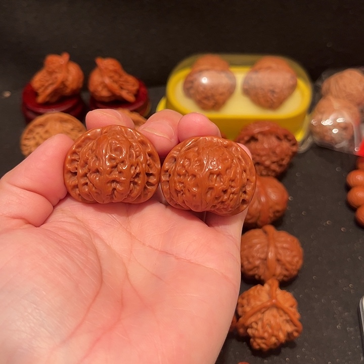 黑***朵文玩核桃把件宫灯