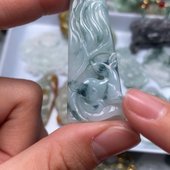 翡翠吊坠(不含链)未镶嵌