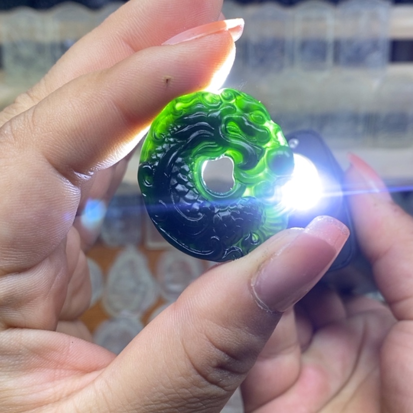 【闪购商品】蛇纹石玉颈饰未镶嵌