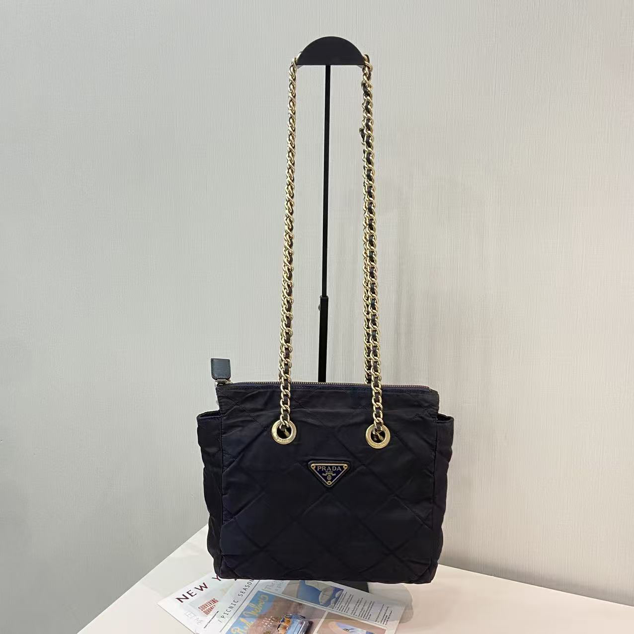 95新 Prada/普拉达 re-edition 1995菱格纹托特包 黑色 尼龙 