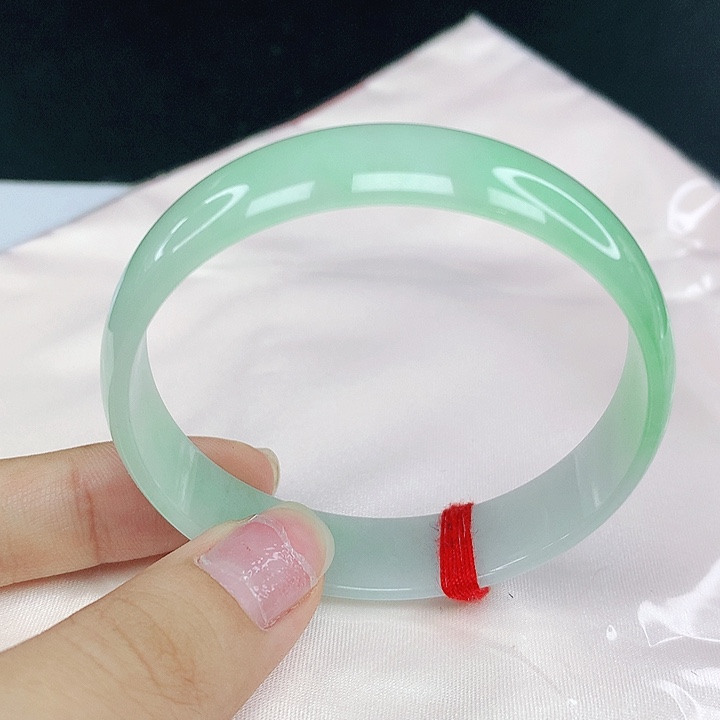 翡翠手镯未镶嵌圈53，1202