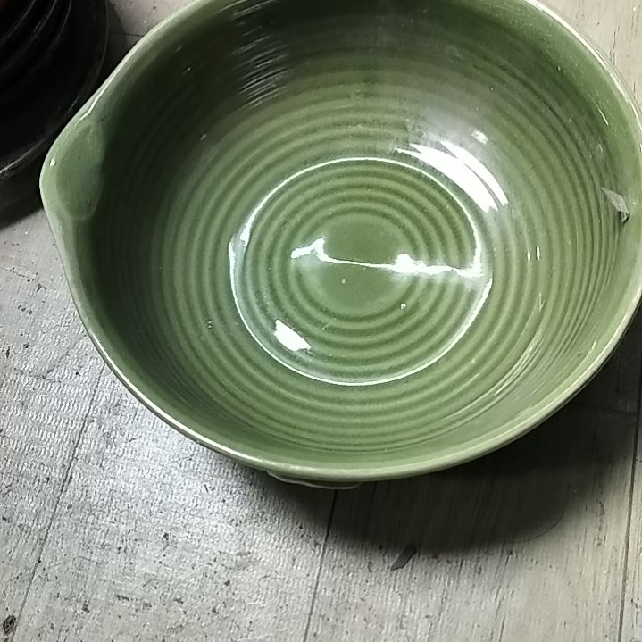 盘瓷片陶瓷杯盘壶碗都有