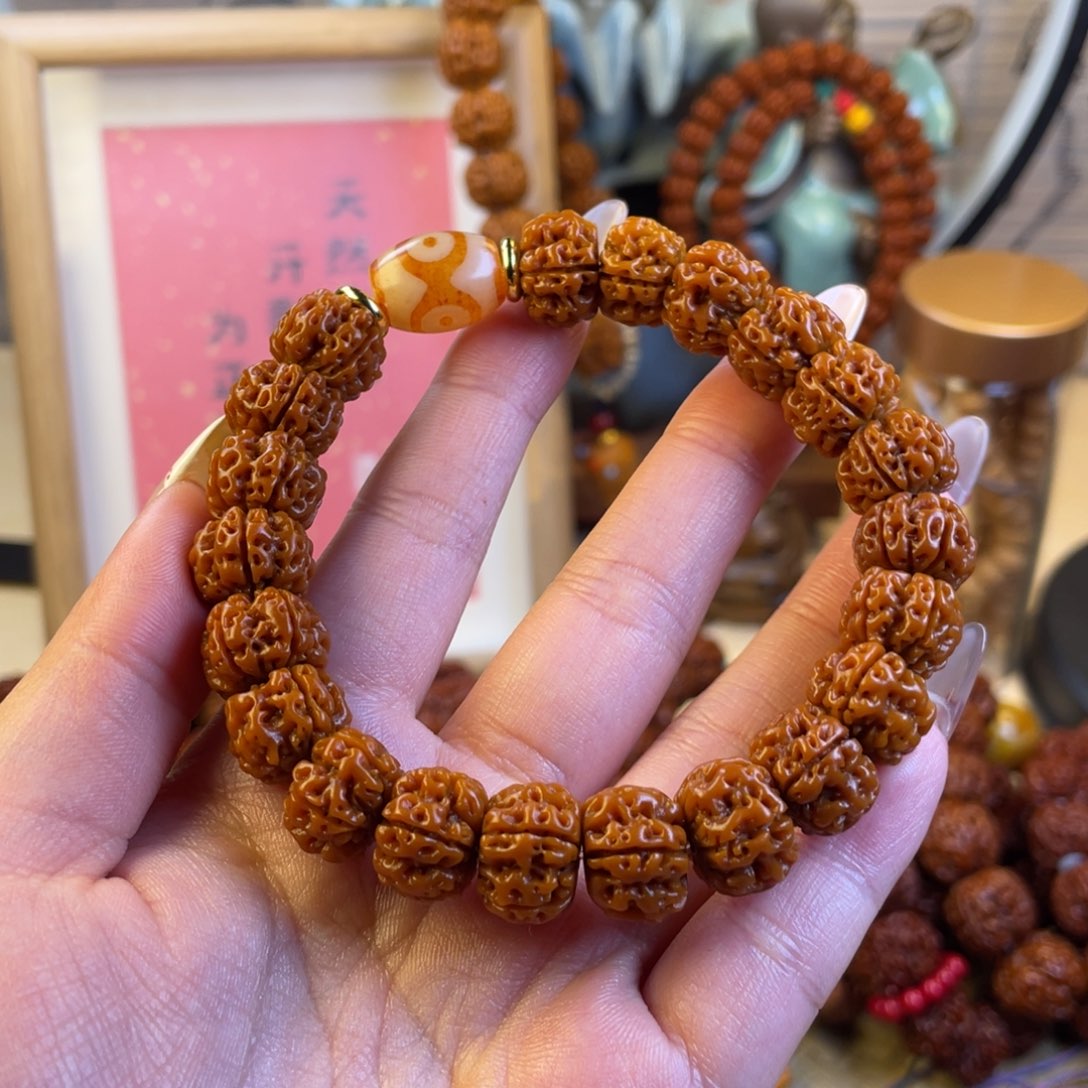 金刚菩提吊坠13sm      b     mn