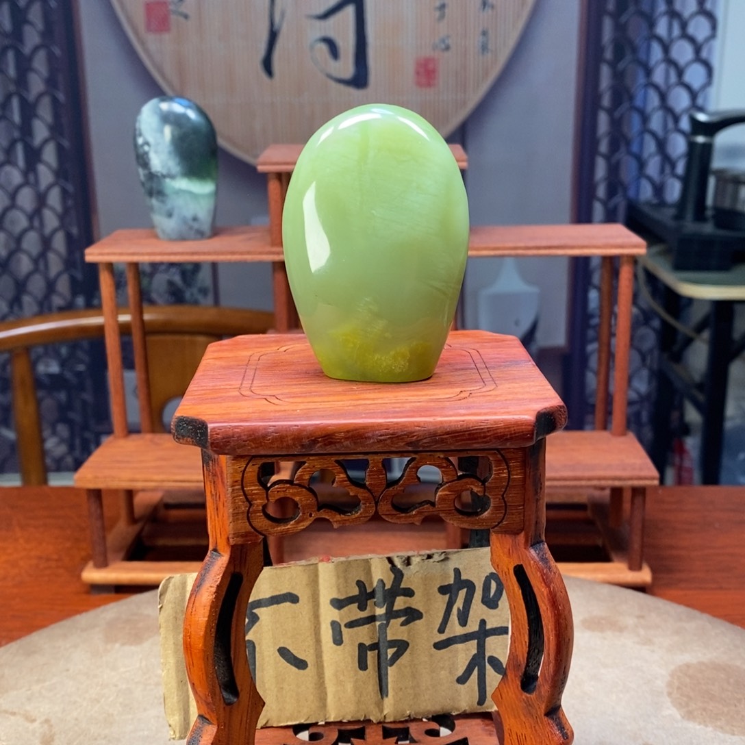 张***鑫玉岫岩精品原石摆件