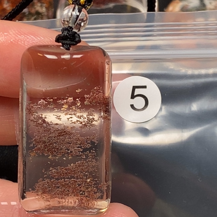 东***哥未镶嵌水晶颈饰天然