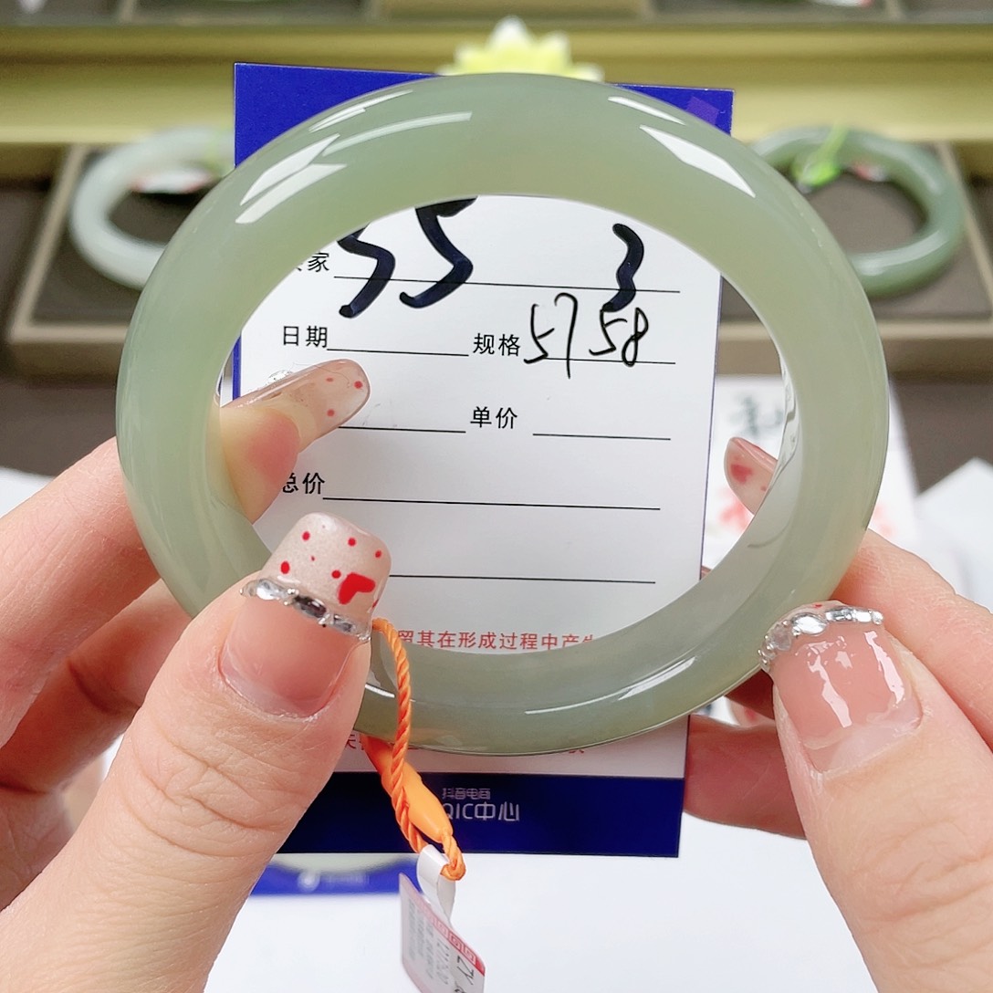 【闪购商品】和田玉手镯未镶嵌