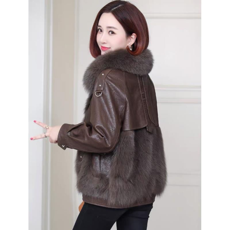【海宁皮草级质感】复古棕皮衣+奢华毛领，保暖时髦两不误秋冬显贵气