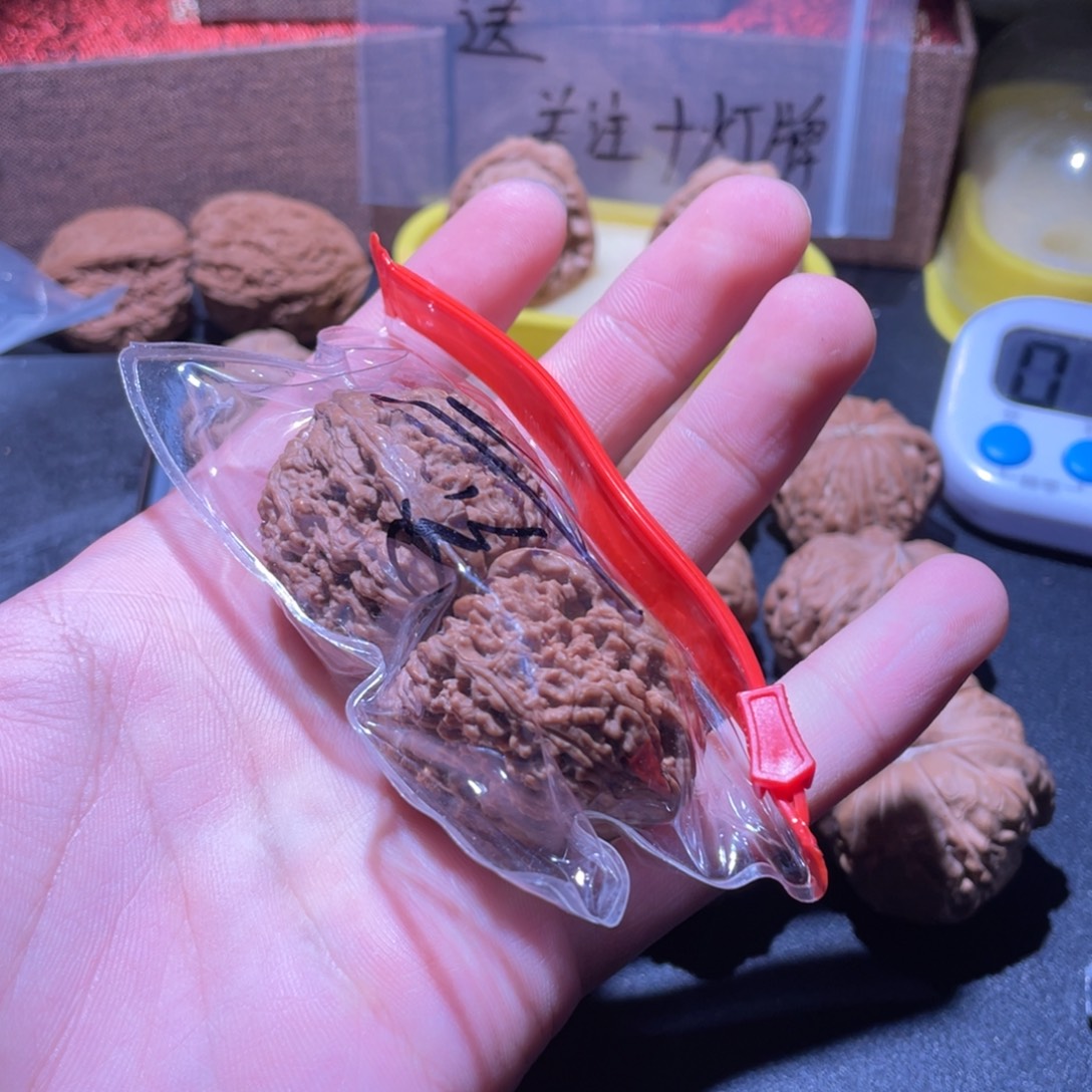 Z***吊坠文玩核桃1111111