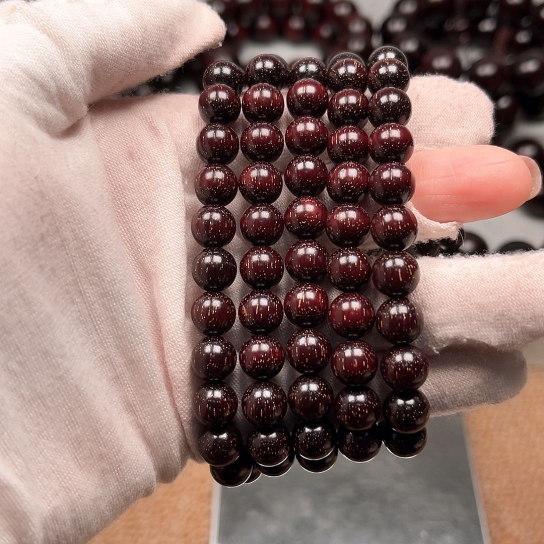 檀香紫檀（小叶紫檀）v*v