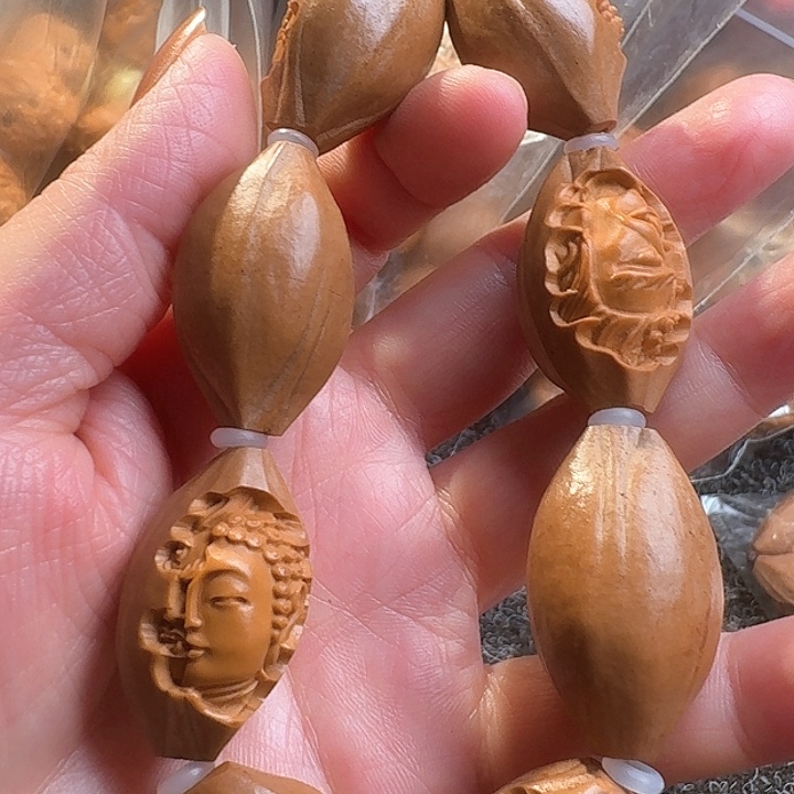 橄榄核吊坠橄榄一念之间