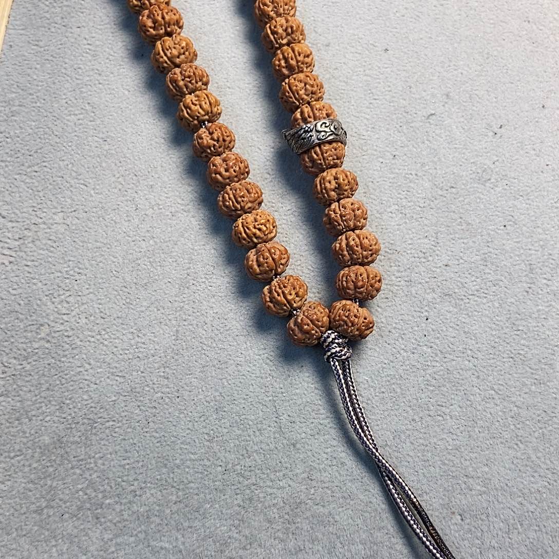 电***电金刚菩提手串凹底梅花9