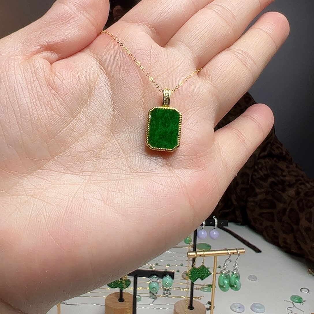 翡翠银S925镶嵌耳饰天然翡翠吊坠赠链