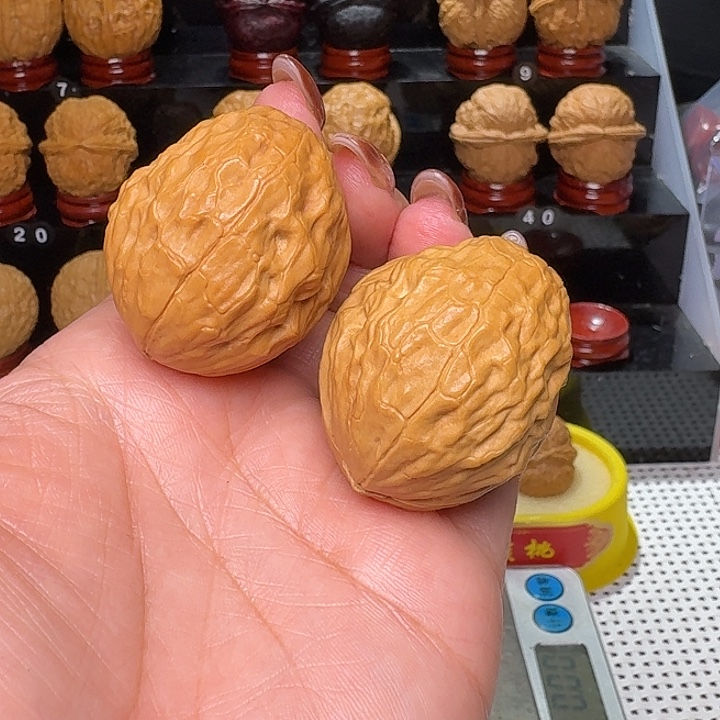 蒸***上把件文玩核桃玄武金蟾888