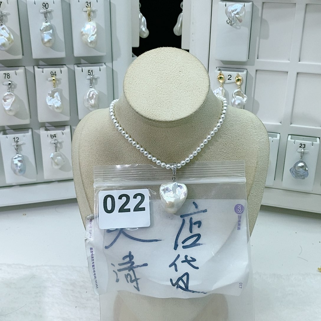 淡水珍珠颈饰合金