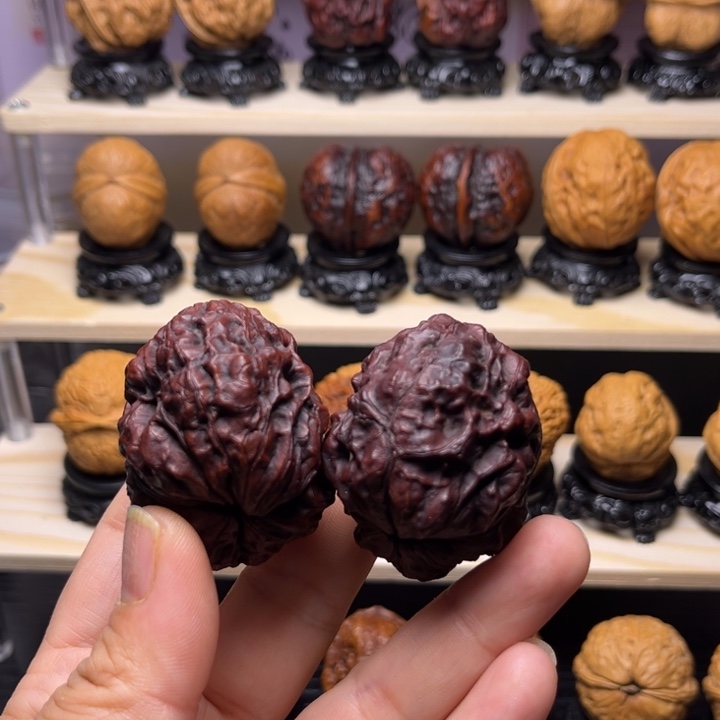 文玩核桃吊坠20w大飞蟾48尺