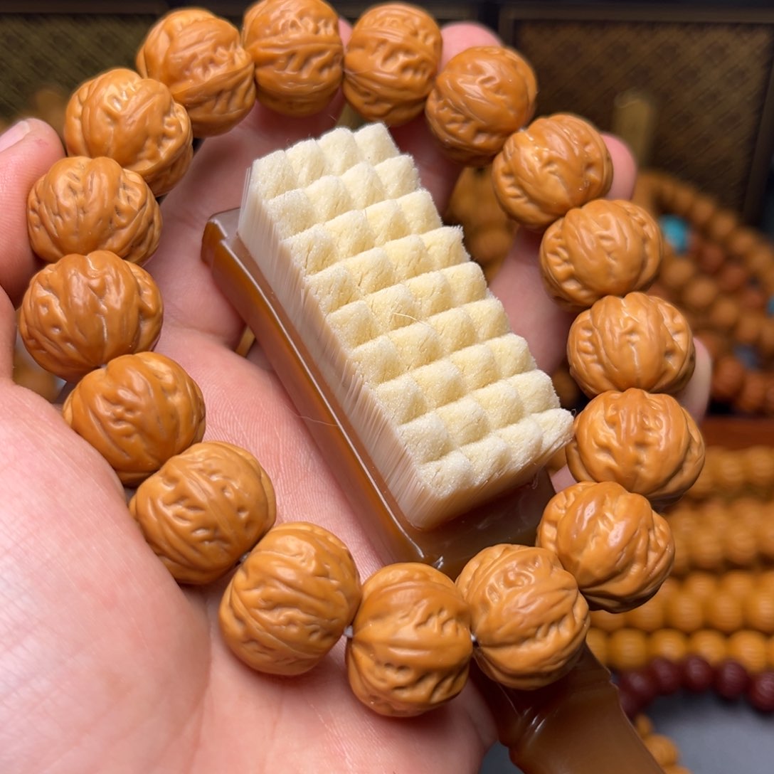 猴头核桃手串1.8八棱刷子