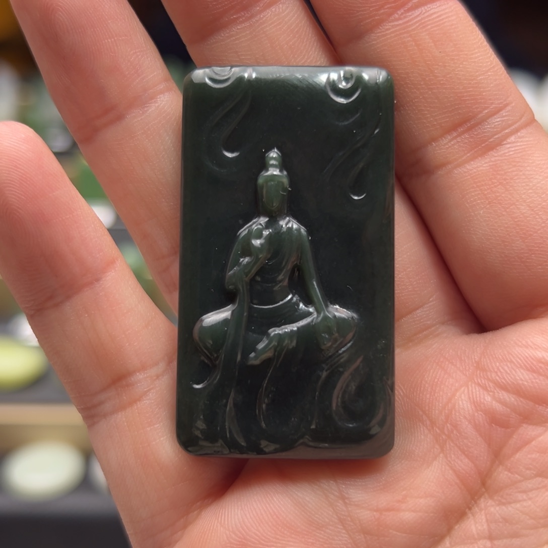 若***峰和田玉未镶嵌挂件