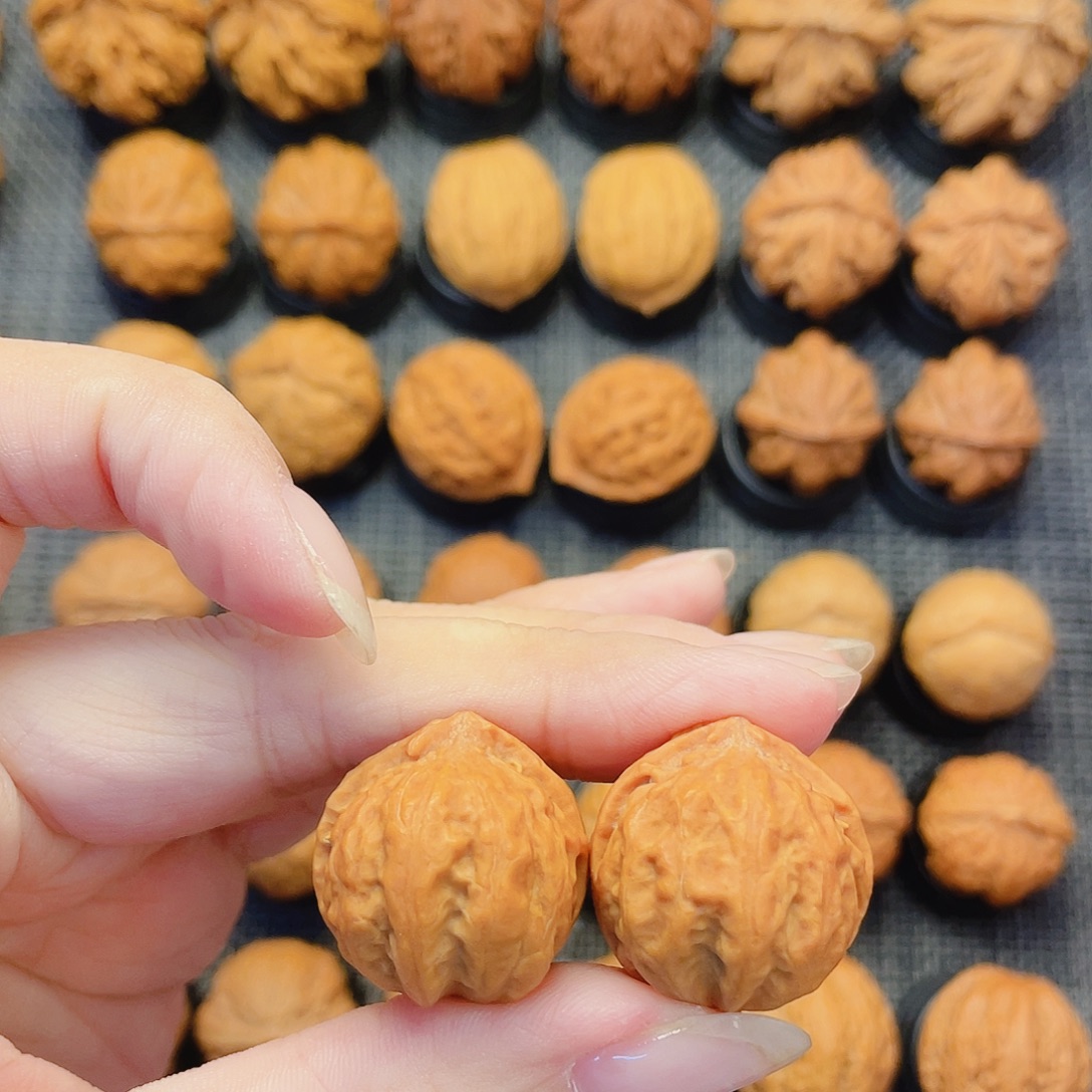 1***0把件文玩核桃小肉包