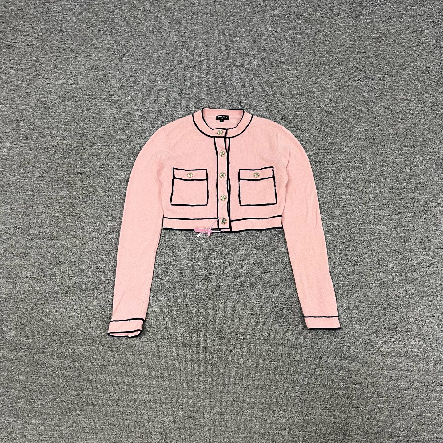 99新 AMIPARIS Chanel 粉色针织开衫 Jennie同款