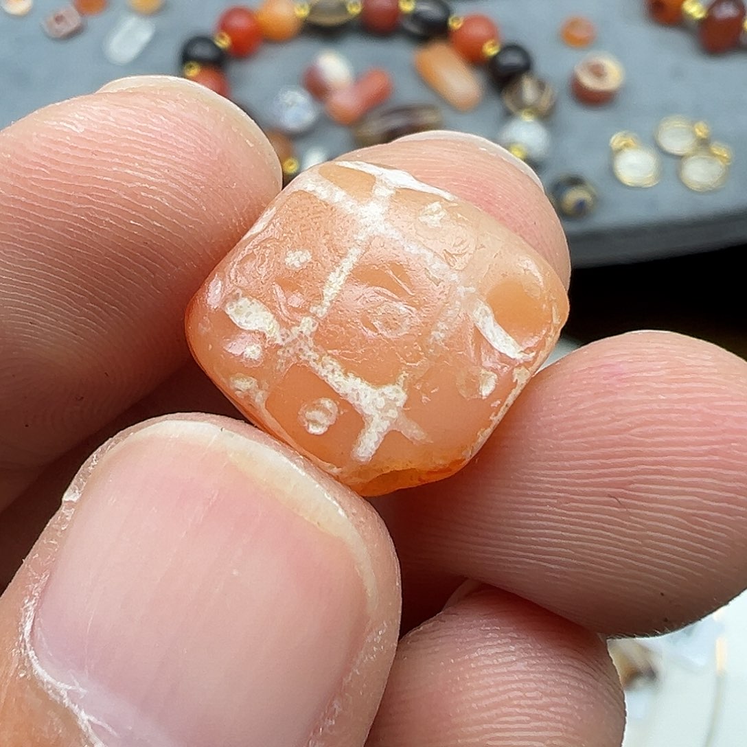玛瑙/玉髓未镶嵌珠宝半成品x43   17×15×7粉糯网格