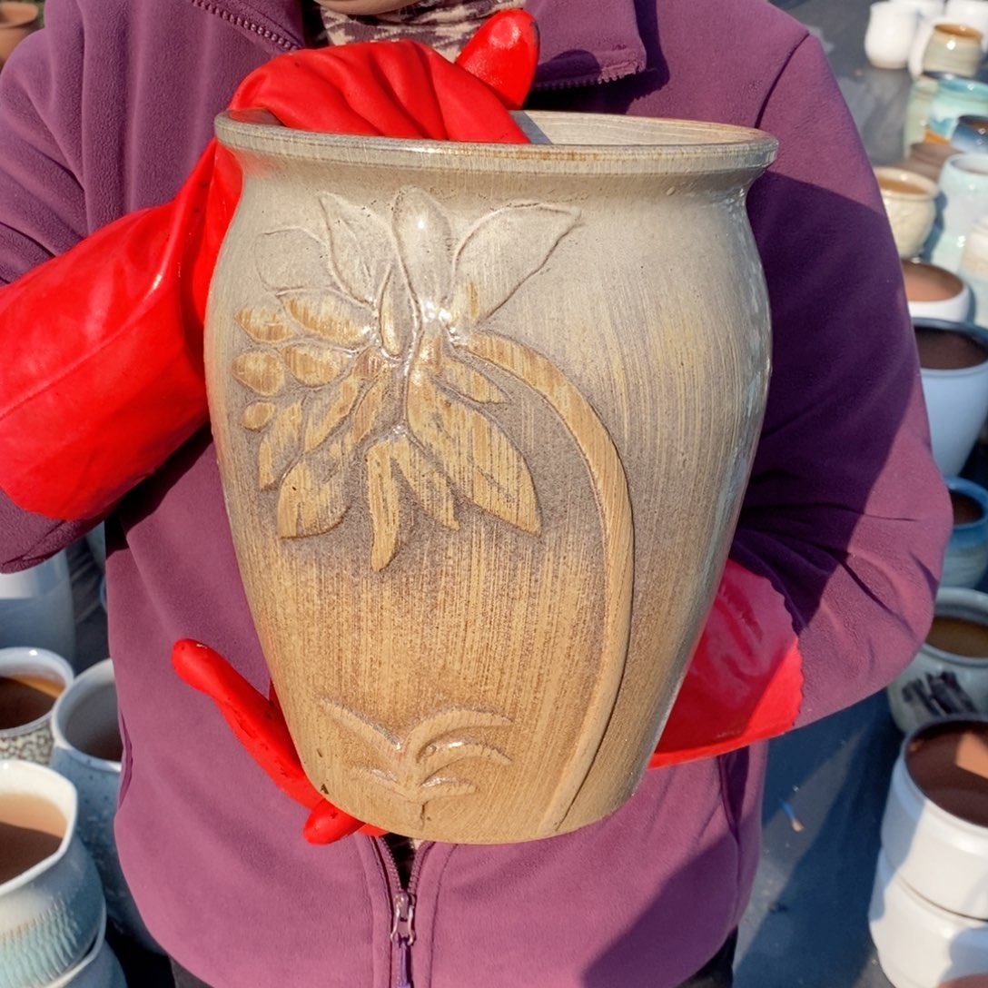 红陶口20高25～～～