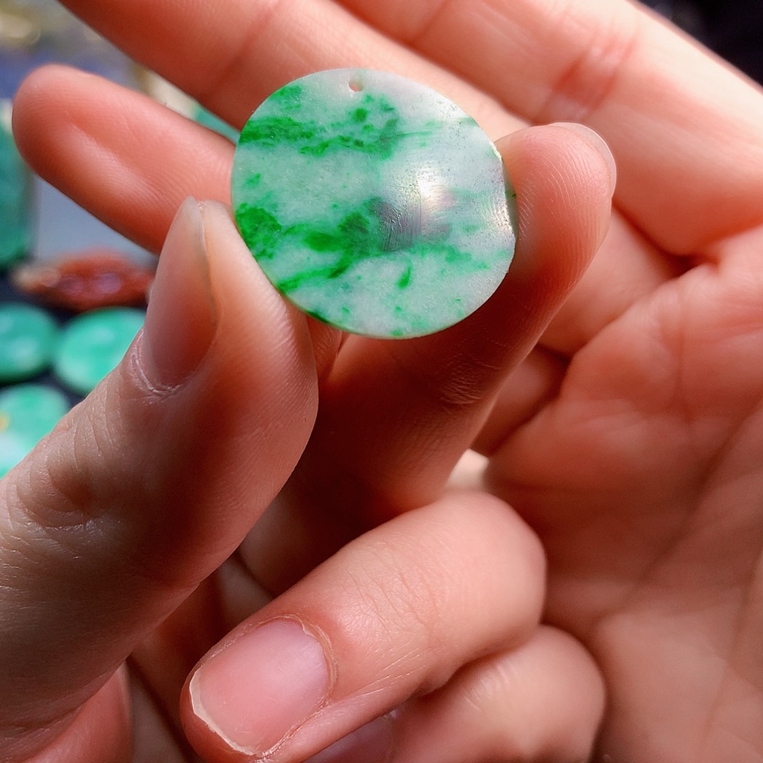 未镶嵌定制翡翠翡翠