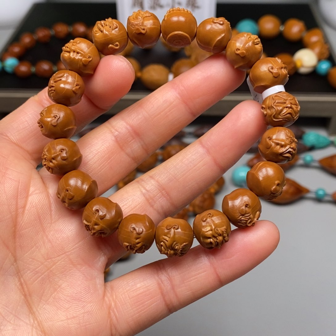 橄榄核吊坠十八罗汉