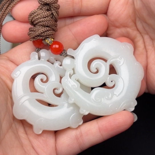 未镶嵌和田玉挂件养****游