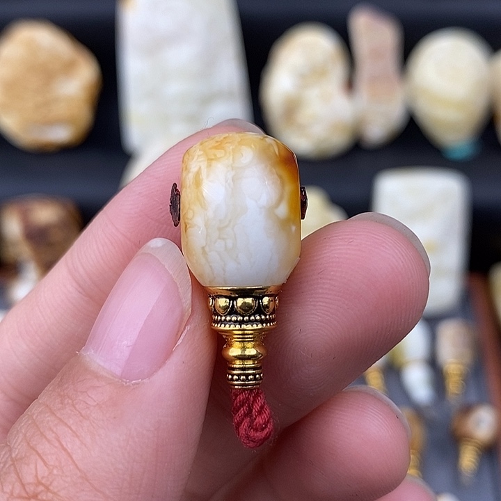 琥珀未镶嵌裸石11虎皮三通c645