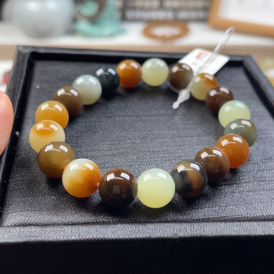 和田玉手串未镶嵌