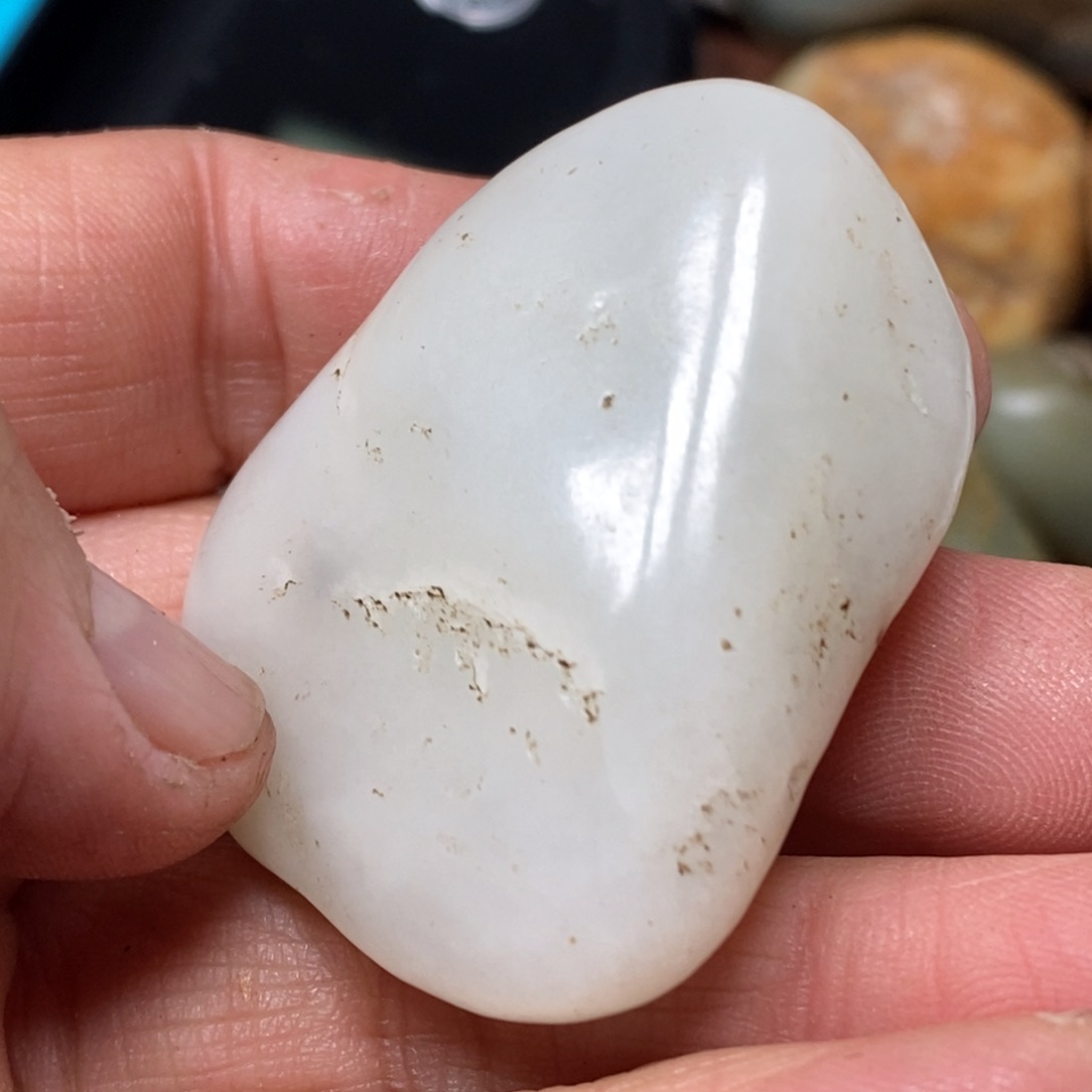 和田玉挂件足铂镶嵌